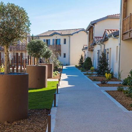 Clos Castel Villas Кастельжалу Экстерьер фото